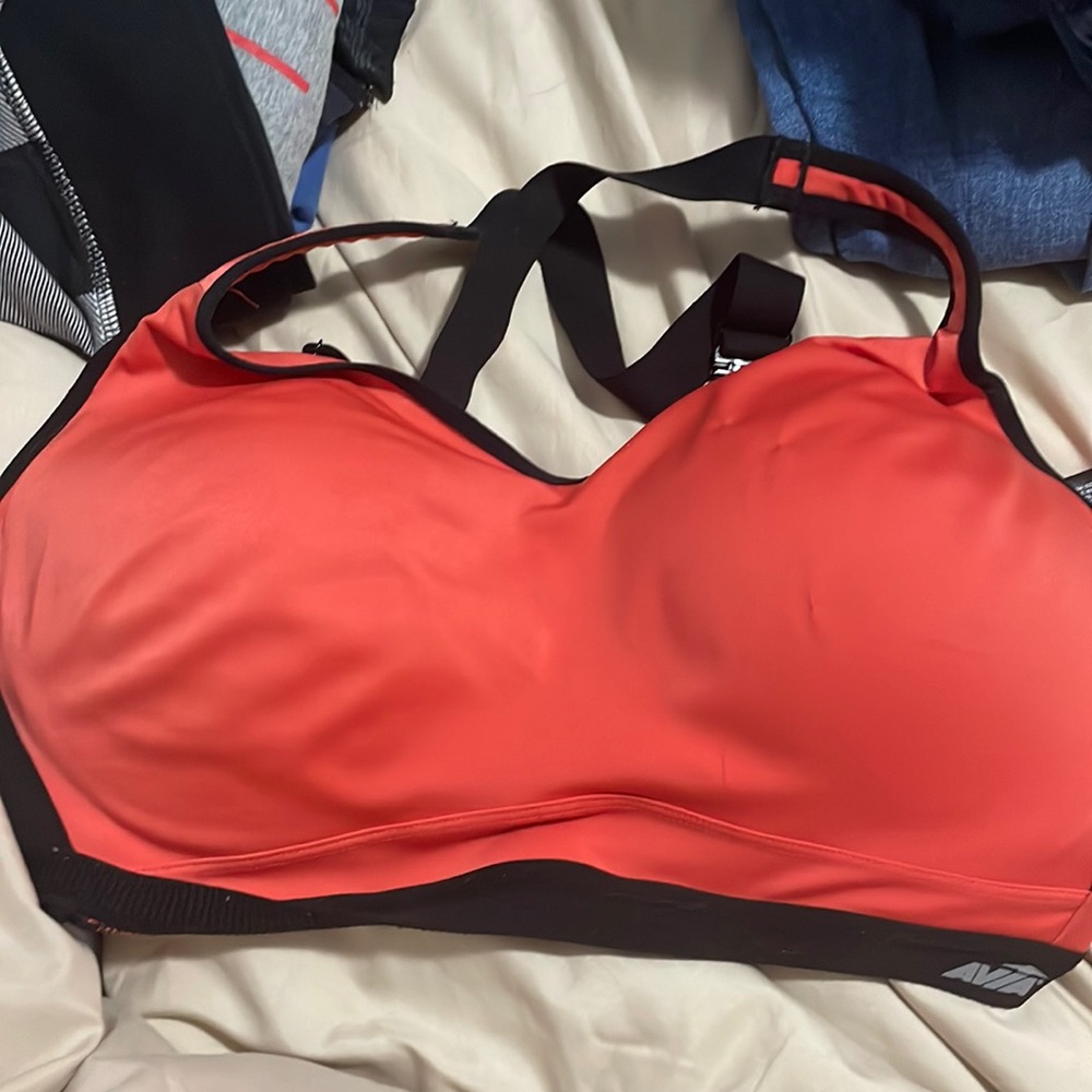 Sports bra